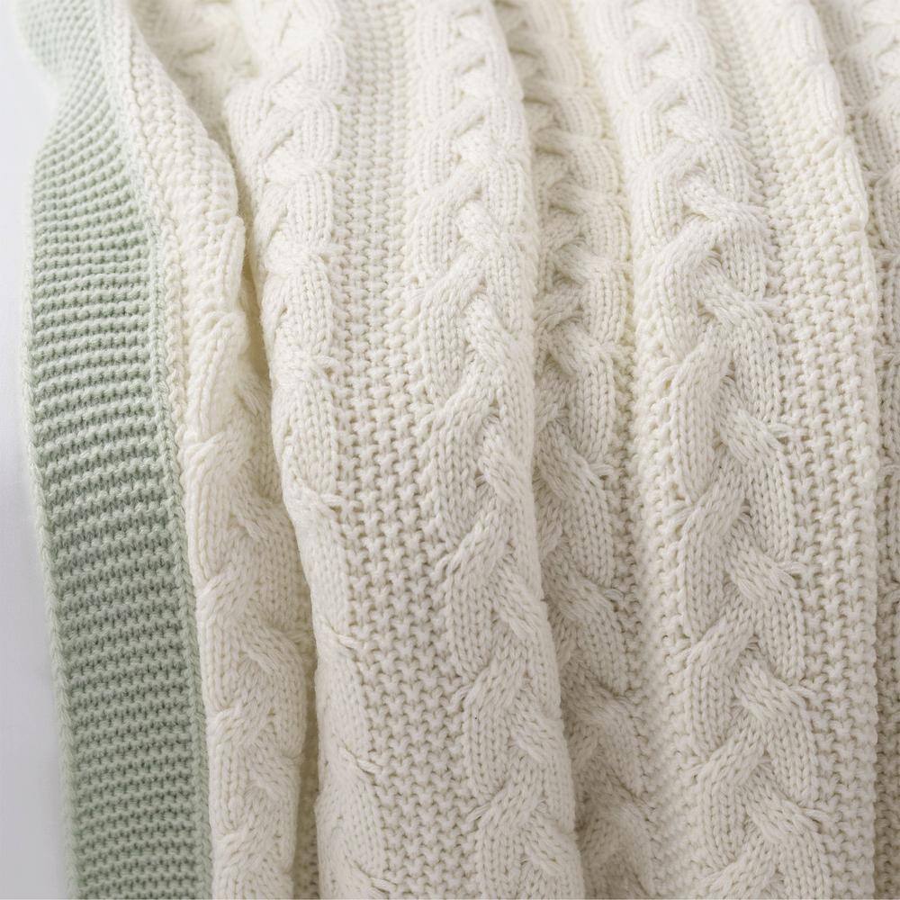 Peppermint Aroma Plush Acrylic 50"x60" Cable Knit Throw Blanket