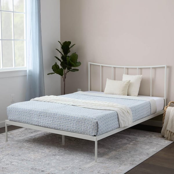 Gemma White Metal Frame Queen Platform Bed with Scooped Vertical Bar Headboard