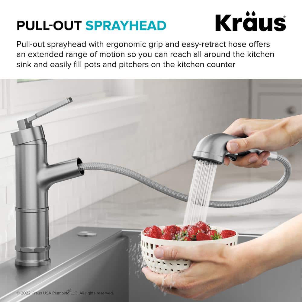 Spot-Free Stainless Steel Pull-Out Single Handle Kitchen Faucet