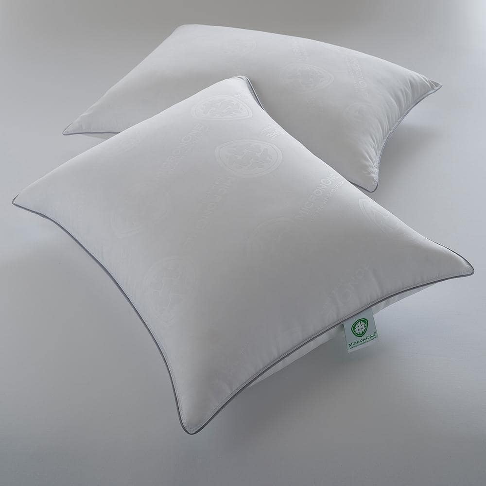 Standard Size White Hypoallergenic Polyester Pillow Set