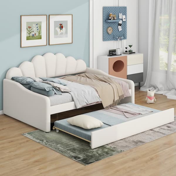 Harper & Bright Designs Beige Full Size Velvet Upholstered Daybed with Shall Shaped Backrest, Armrests and Trundle