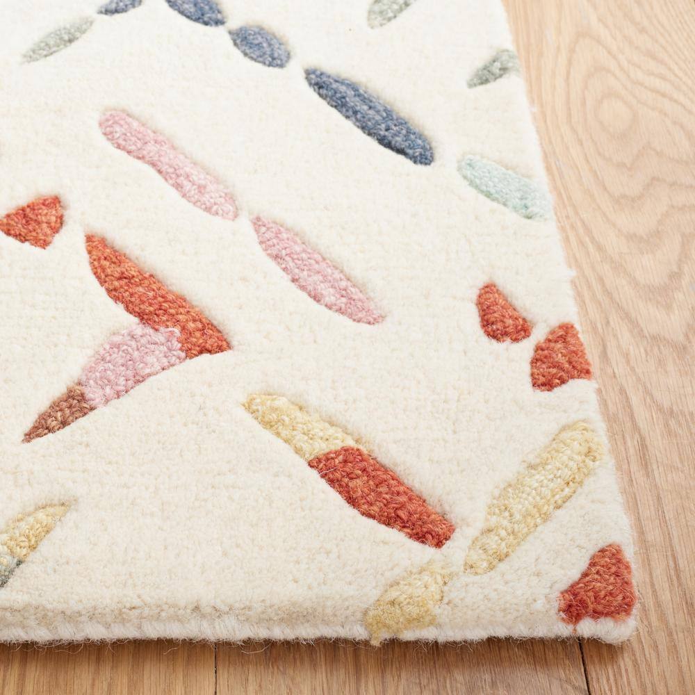 Ivory and Blue Hand-Tufted Wool 8' x 10' Area Rug