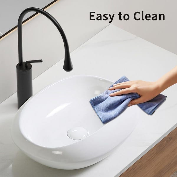 EEN ANDRO TAKIANG INC 18.1 in. x 14.97 in. Oval Ceramic Vessel