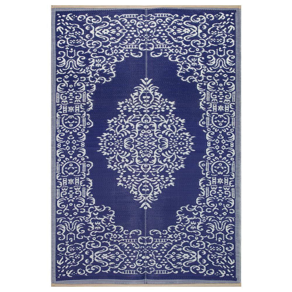 https://images.thdstatic.com/productImages/c9f9a207-6d3e-4c0b-a7a1-670a66dde691/svn/blue-white-beverly-rug-outdoor-rugs-hd-odr20746-8x10-64_1000.jpg