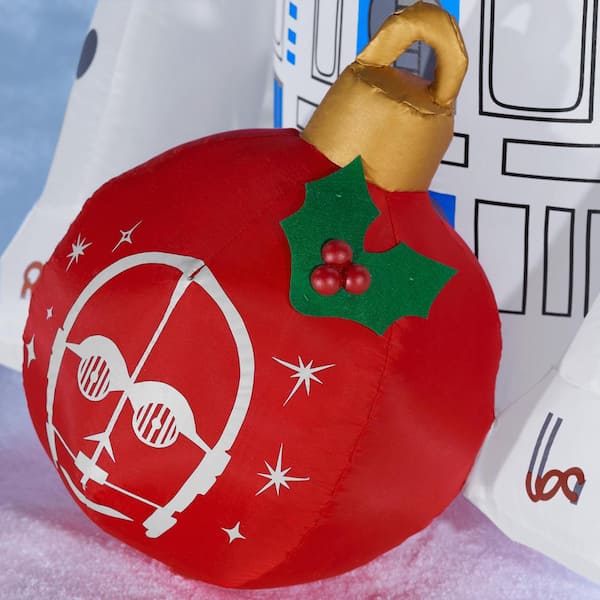 https://images.thdstatic.com/productImages/ca200d99-fcb8-4bd9-8005-1bb713806876/svn/star-wars-christmas-inflatables-21gm13057-a0_600.jpg