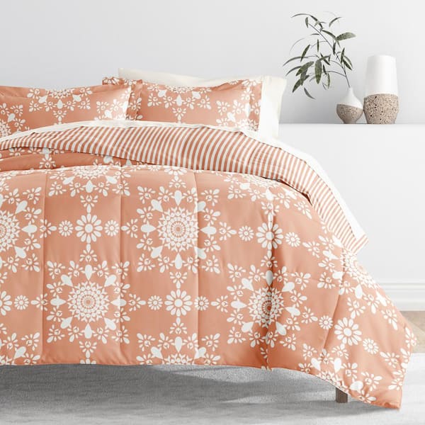 Becky Cameron 7-Piece Daisy Medallion Clay Pattern Comforter Queen Microfiber Bedding Bundle