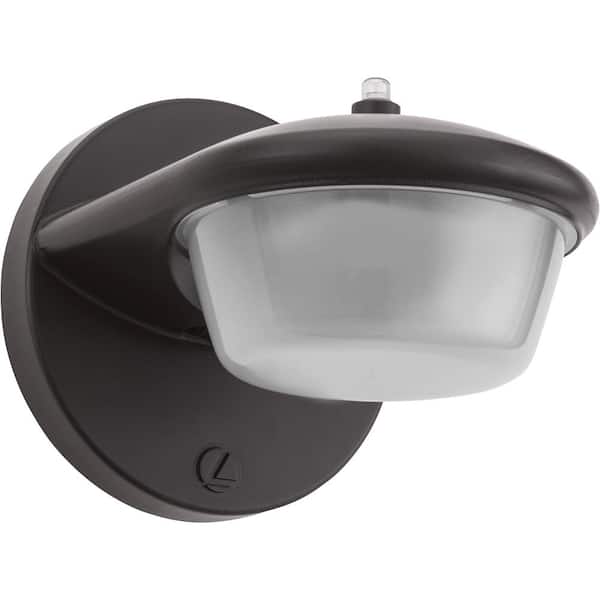 Lithonia Lighting 6 in. 70-Watt Equivalent Integrated LED Dark Bronze Outdoor Barn Wall Pack Light Sconce with Dusk to Dawn Photocell