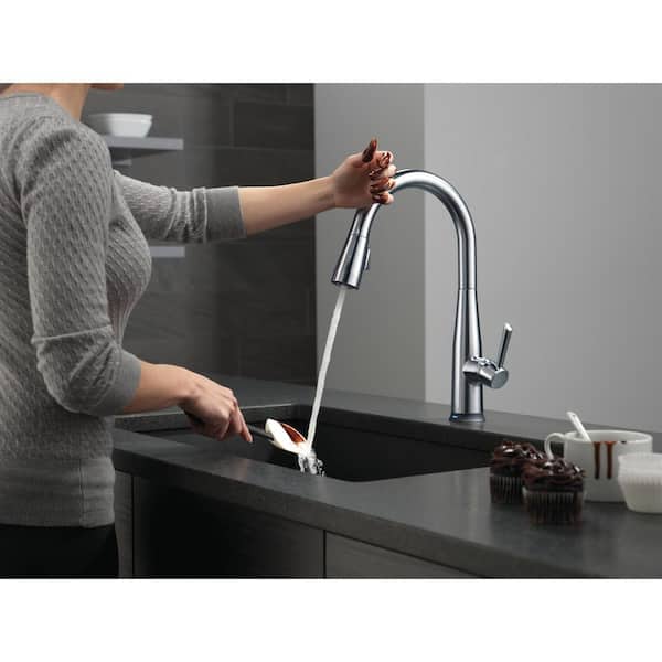 Arctic Stainless Delta Pull Down Kitchen Faucets 9113t Ar Dst E1 600 