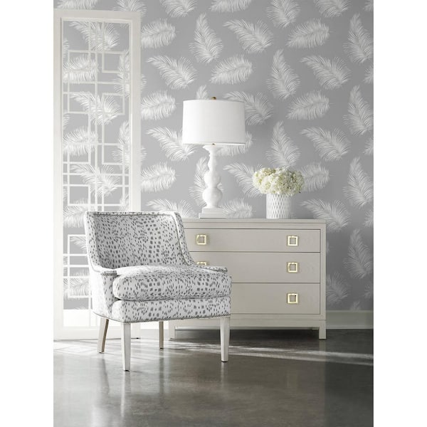 Lillian August Luxe Haven Harbor Mist Tossed Palm L And Stick Wallpaper Covers 40 5 Sq Ft Ln20315 - Palm Leaf Wallpaper B M