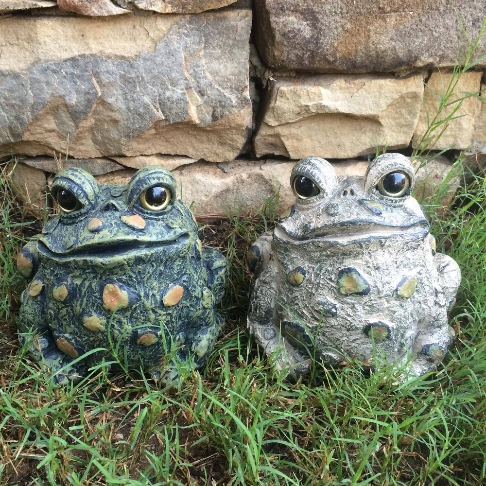 Whimsical Toad Hollow Stretch Garden Statues Set in Brown Resin