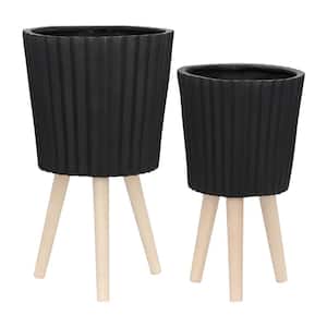 10 in./12 in. Black Resin Ridged Planter With Wood Legs For Outdoor And Indoor (Set of 2)