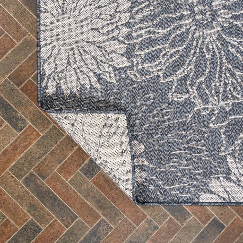 Modern Floral Gray Synthetic 5' x 8' Indoor/Outdoor Area Rug