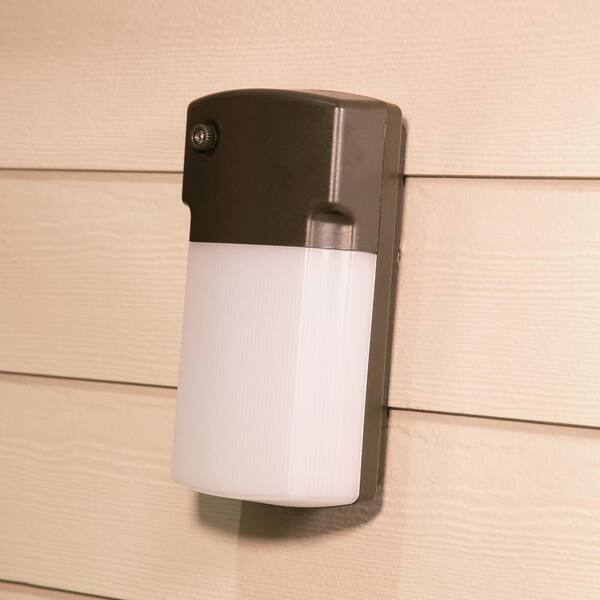 Bronze Outdoor Integrated Led Wall Pack Light With Dusk To Dawn ...