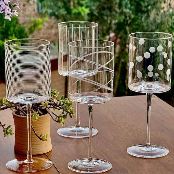 Wudkey Wine Glasses Set of 4, 16 oz. Cylindrical Red White Wine Glass, 9 in. Tall, etched, Lead-Free Premium Crystal
