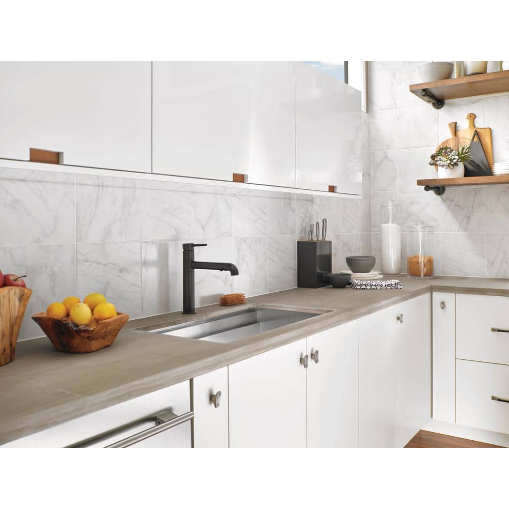 Matte Black Stainless Steel Pull-Out Spray Kitchen Faucet