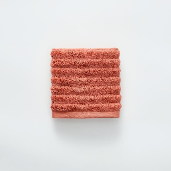 https://images.thdstatic.com/productImages/ca5548e7-4d79-46bd-b174-379a55979eea/svn/terracotta-bath-towels-blm000515-1f_600.jpg