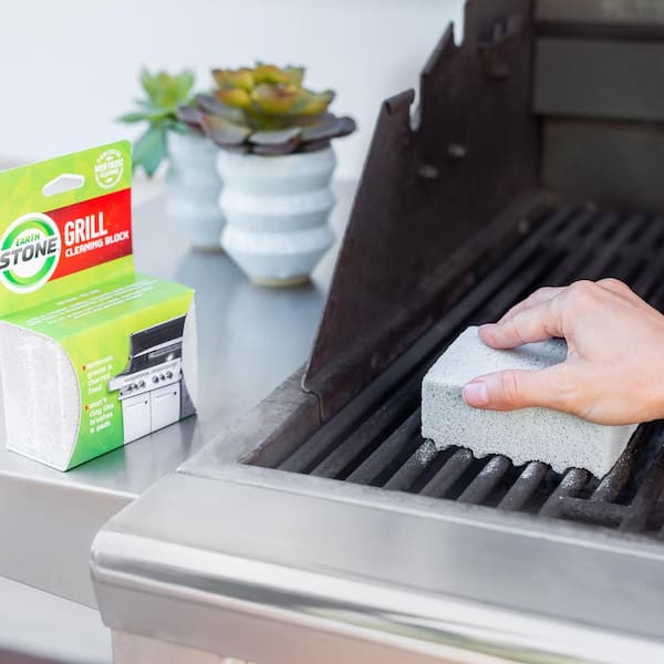 https://images.thdstatic.com/productImages/ca8231b1-3d87-45e3-b317-04b04e09a0ea/svn/grillstone-grill-cleaning-pads-750ss012hd-1f_600.jpg