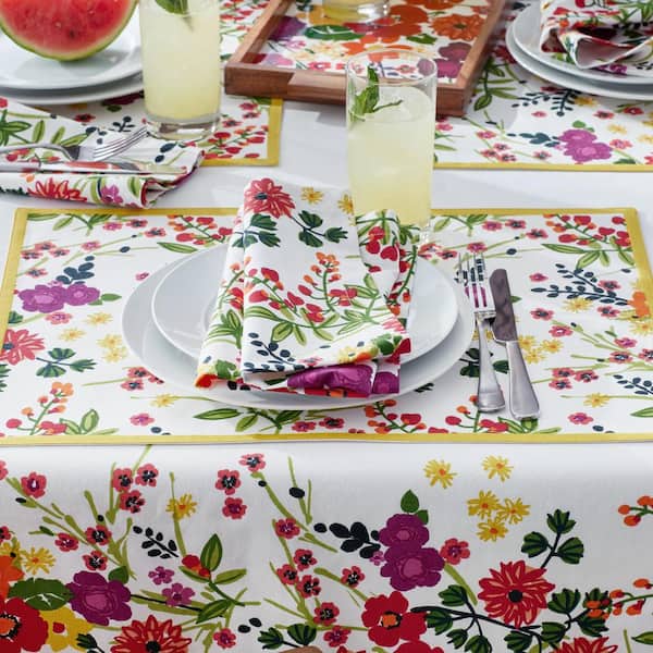 Place Mats Set of 4, Floral Print Table Placemats Cloth Washable
