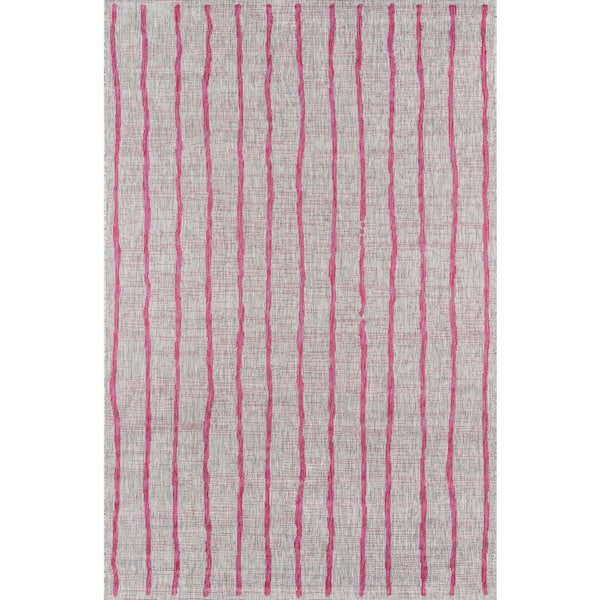 Momeni Sicily Fuschia 5 ft. 3 in. x 7 ft. 6 in. Indoor/Outdoor Area Rug