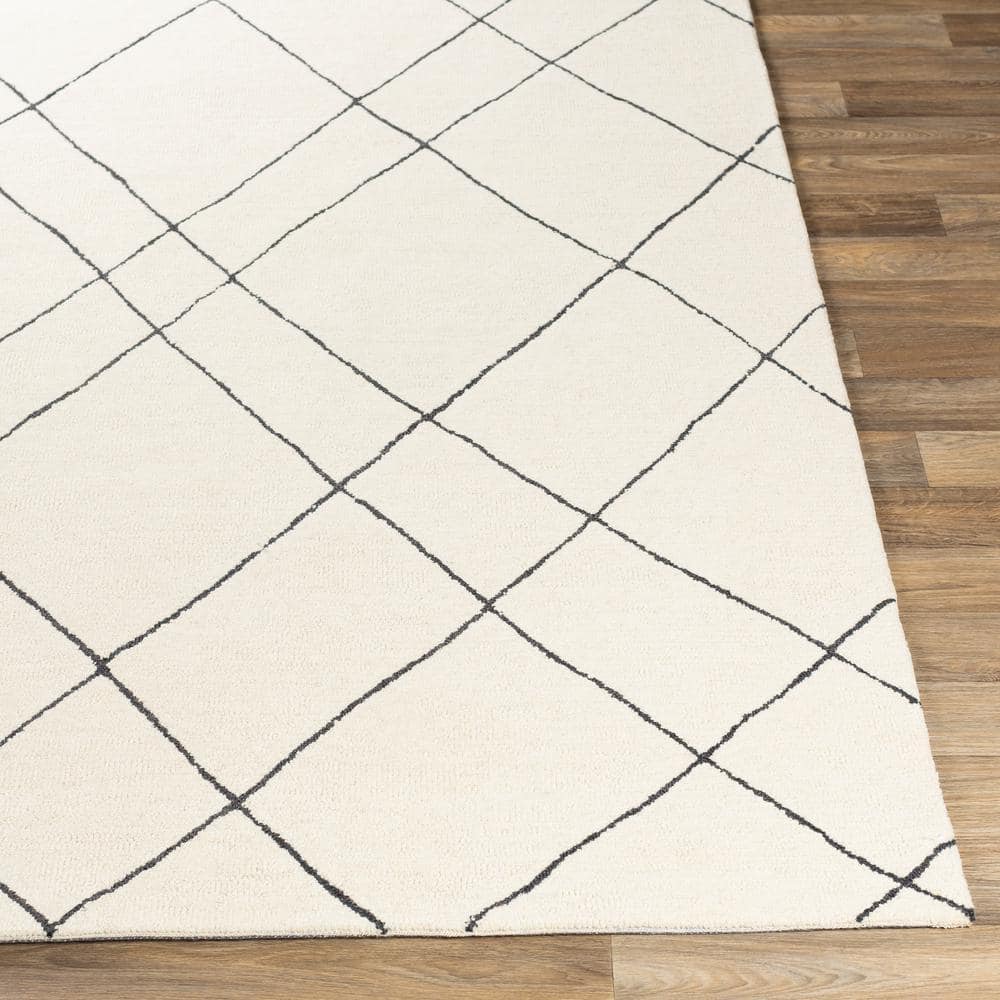 Handmade Tufted Black Wool 5' x 7' Rectangular Area Rug