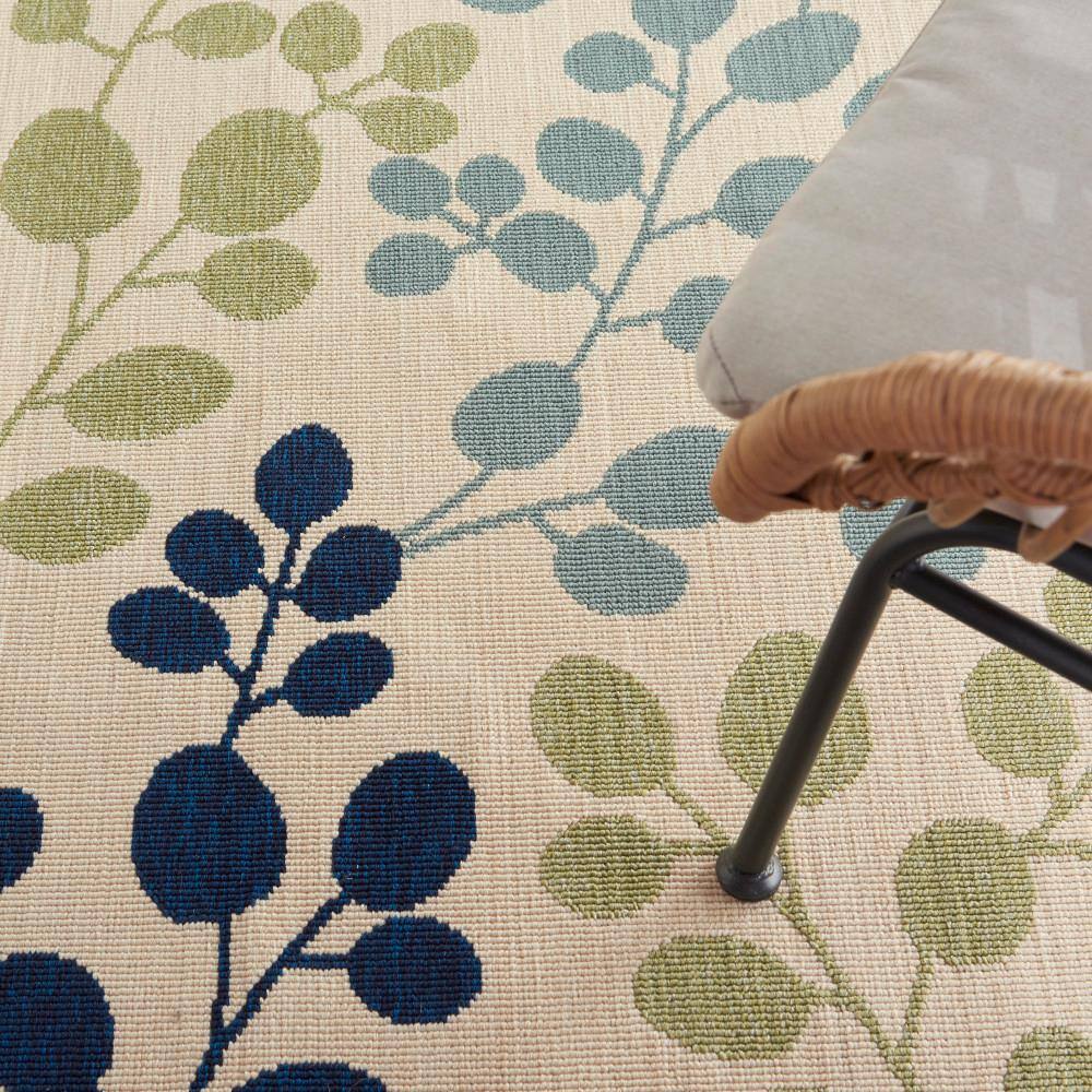 Ivory Hand-knotted Synthetic Square Stain-resistant Rug
