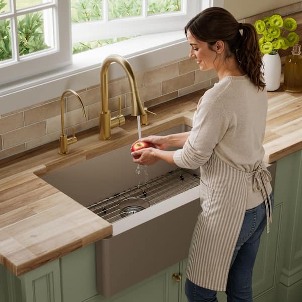 Karran QA-740 Quartz/Granite 34 in. Single Bowl Farmhouse/Apron