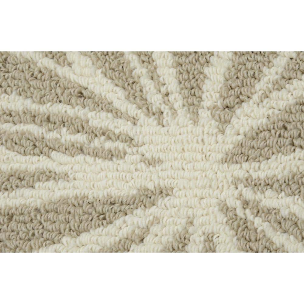 Tan and Ivory Floral Tufted Synthetic 5' x 7' Area Rug