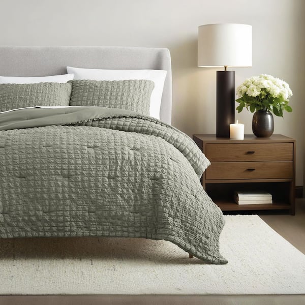 All-Season Down Alternative Willow Seersucker Textured Queen Comforter Set