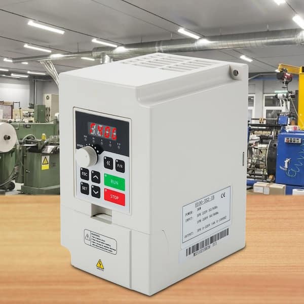 220-Volt Input Variable Frequency Drive 3 KW Variable Frequency Drive Inverter Converter 3 Phase Input EV Charger