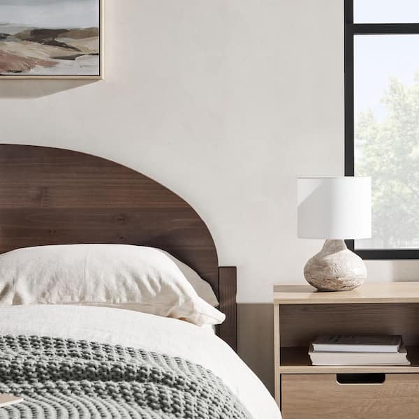Modern Brown Solid Wood Frame Queen Platform Bed with Elegant Curved Headboard