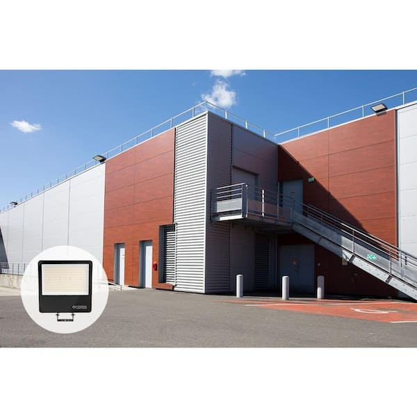 Lithonia Lighting Contractor Select ESXF5 1000-Watt Equivalence Switchable Lumens and CCT Bronze Outdoor Integrated LED Flood Light