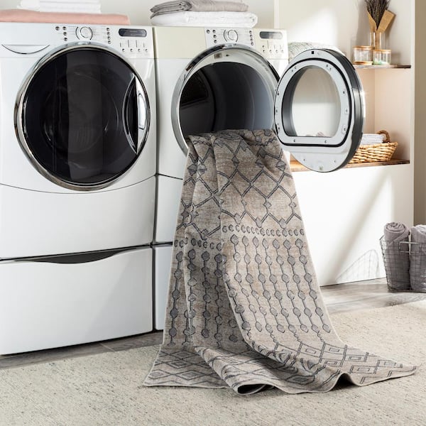 Eastman Light Grey 8 ft. x 10 ft. Indoor Machine-Washable Area Rug