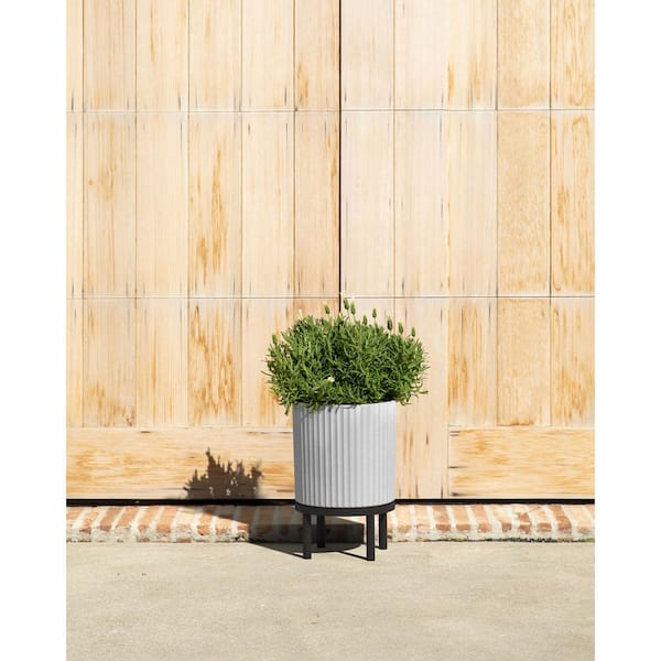 Demi 12 in. Raised with Stand Round Gray Plastic Planter with Black Stand
