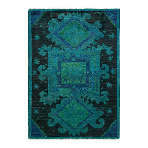 Solo Rugs Modern One-of-a-Kind Contemporary Green 4 ft. 1 in. x 5 ft. 10 in. Tribal Area Rug