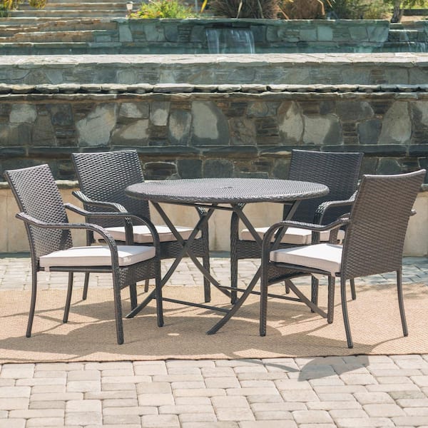 Noble House Lula 29 in. Multi-Brown 5-Piece Metal Round Outdoor Dining Set with Textured Beige Cushions