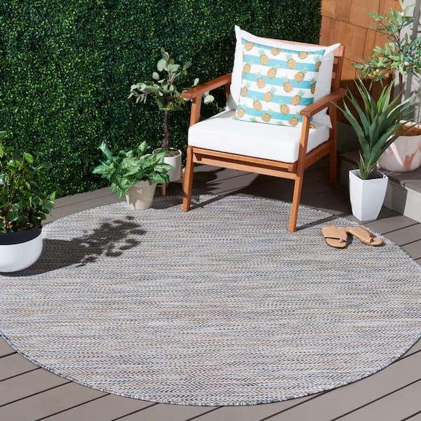 Courtyard Ivory Blue/Beige 7 ft. Round Solid Color Chevron Indoor/Outdoor Area Rug