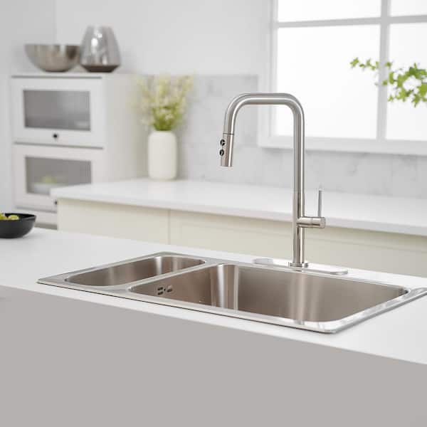 Single-Handle Pull-Down Sprayer Kitchen Faucet 1-Spray High Arc With Deck Plate in Brushed Nickel