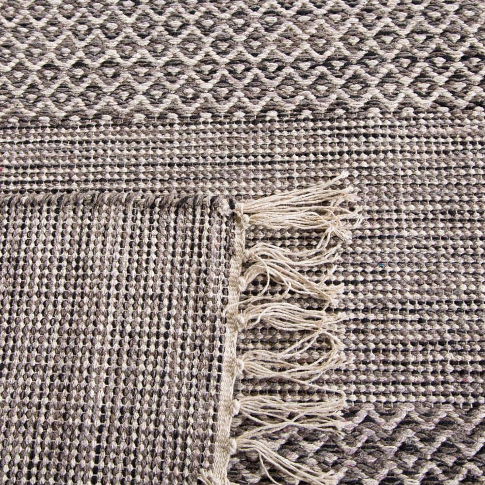 Ivory and Anthracite Handwoven Cotton-Wool Blend Area Rug 2'3" x 4'
