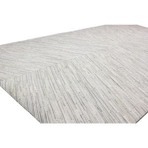 Santa Fe White 5 ft. x 8 ft. Geometric Contemporary Area Rug