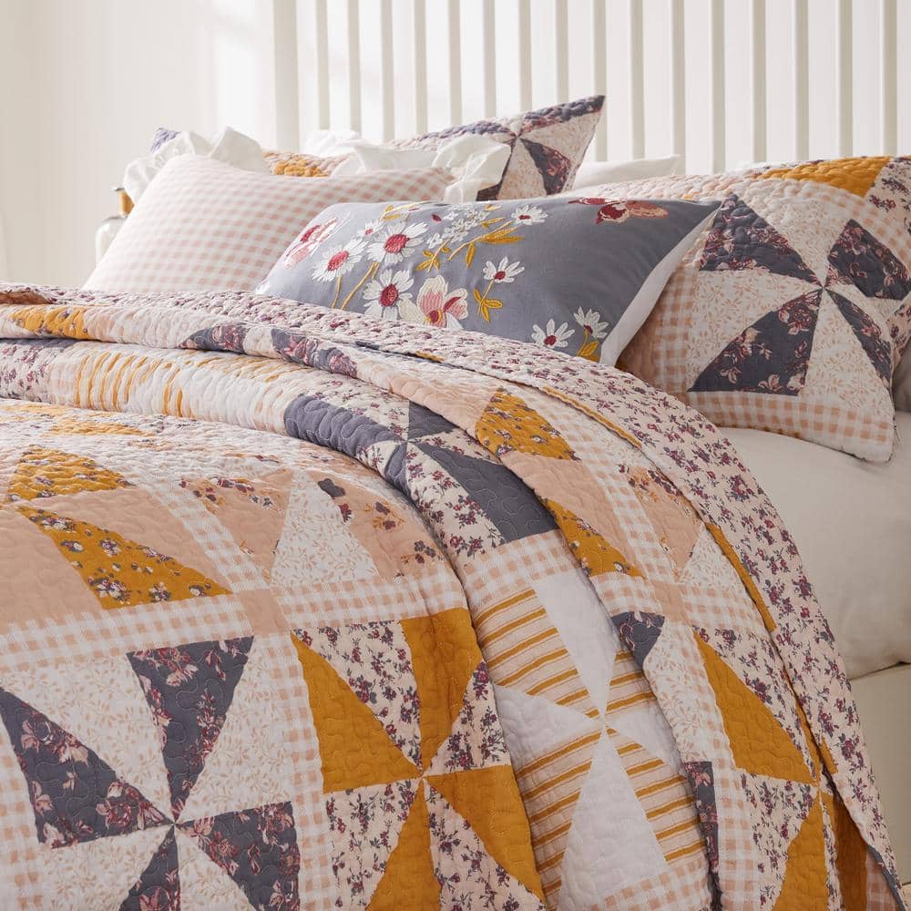 Twin White Cotton Reversible Patchwork Quilt Set