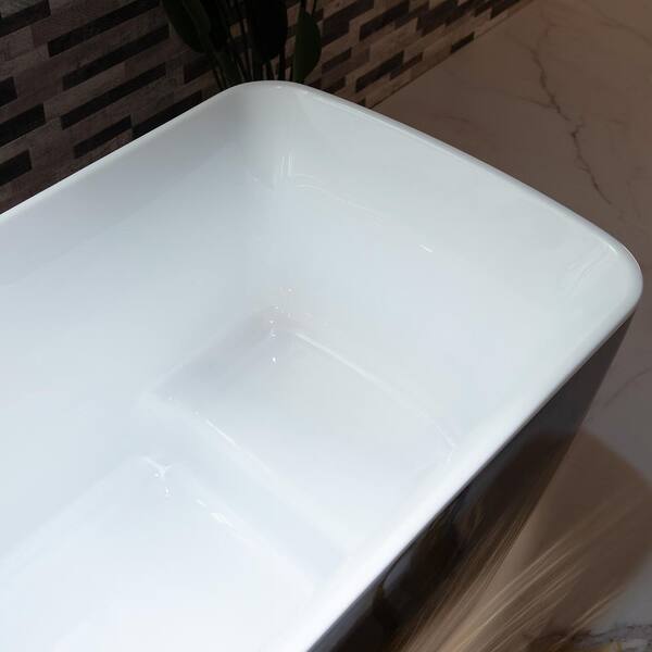 https://images.thdstatic.com/productImages/cbd77b21-f7a2-4c85-9ab0-46629c7bc0ec/svn/black-with-polished-chrome-woodbridge-flat-bottom-bathtubs-hbt7153-44_600.jpg