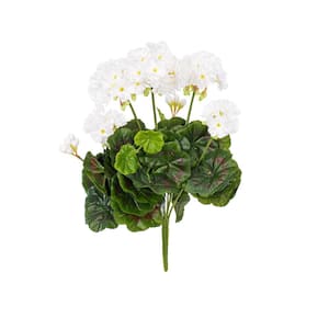 15 .25 in Artificial White Polyester Geranium Bush