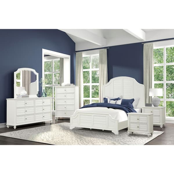 Furniture of America Saba 6-Piece Antique White Wood Frame King Panel Bedroom Set with Louvered Style Headboard, Ball-Bearing Glides