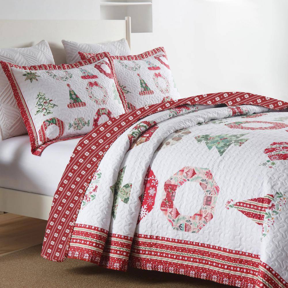 King Red and White Reversible Christmas Quilt Set