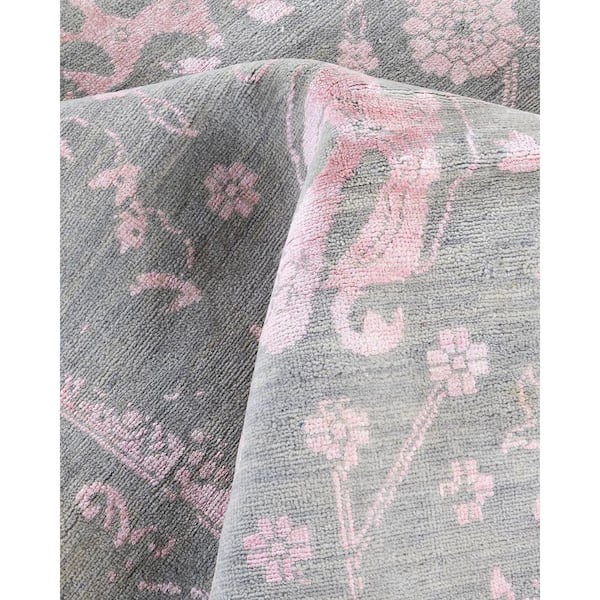 Ikat Gray 9 x 12 Floral Wool Indoor Area Rug