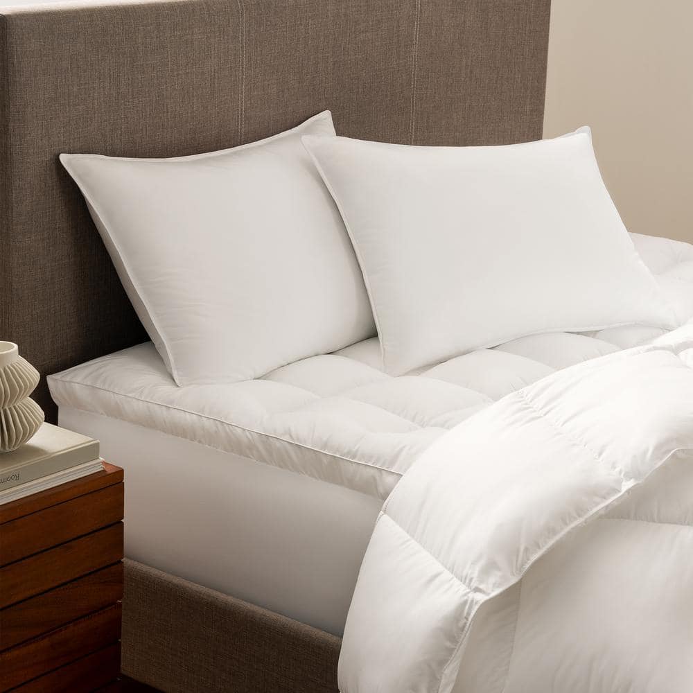 Full White Microfiber Lightweight Down Alternative Duvet