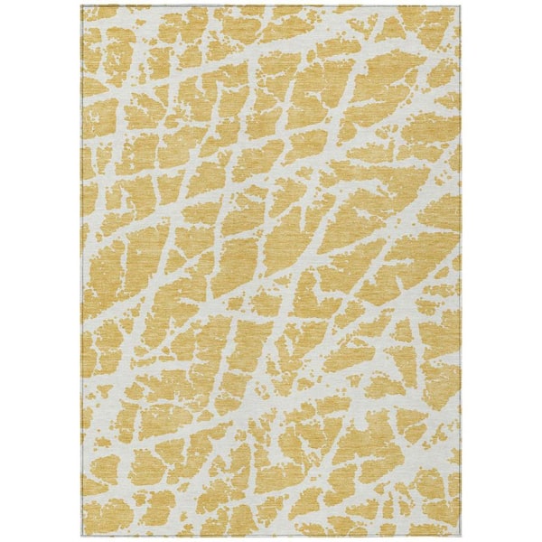 HomeRoots Gold and White 5 ft. x 8 ft. Abstract Indoor/Outdoor Area Rug