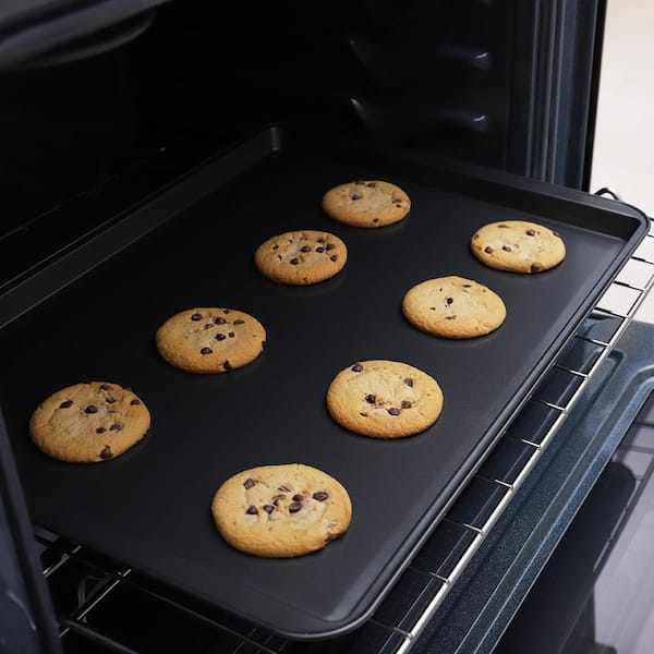 How to Keep Cookies on a Baking Sheet from Sticking