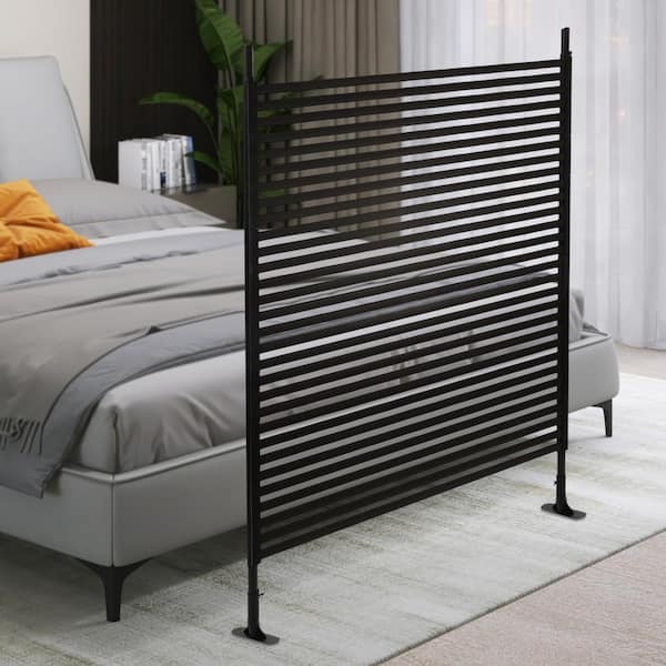 YIYIBYUS 5.91 ft. x 3.94 ft. Outdoor Metal Steel Freestanding Privacy Fence Screen Patio Garden Decorative Fence