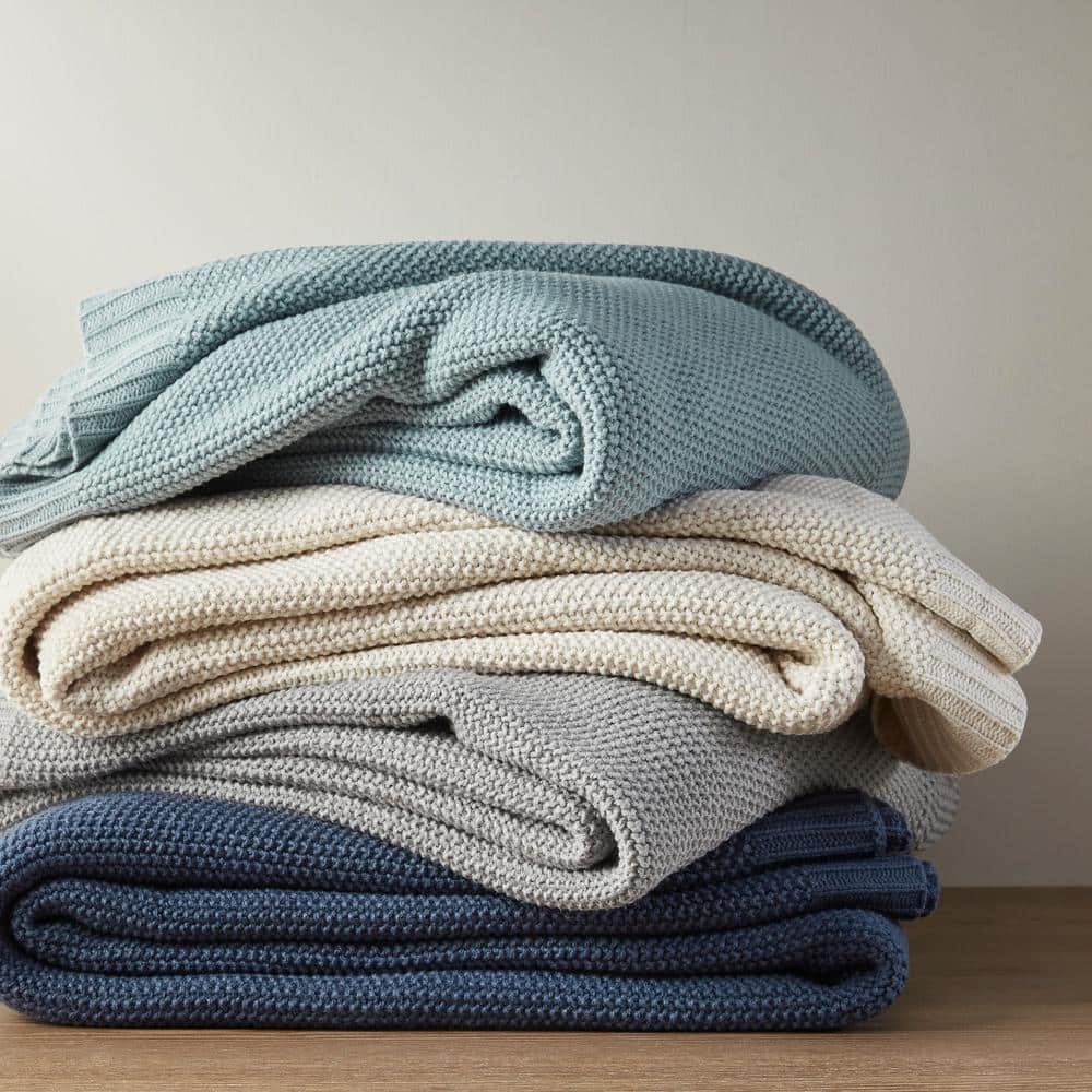 Full Size Light Blue Knitted Acrylic Blanket
